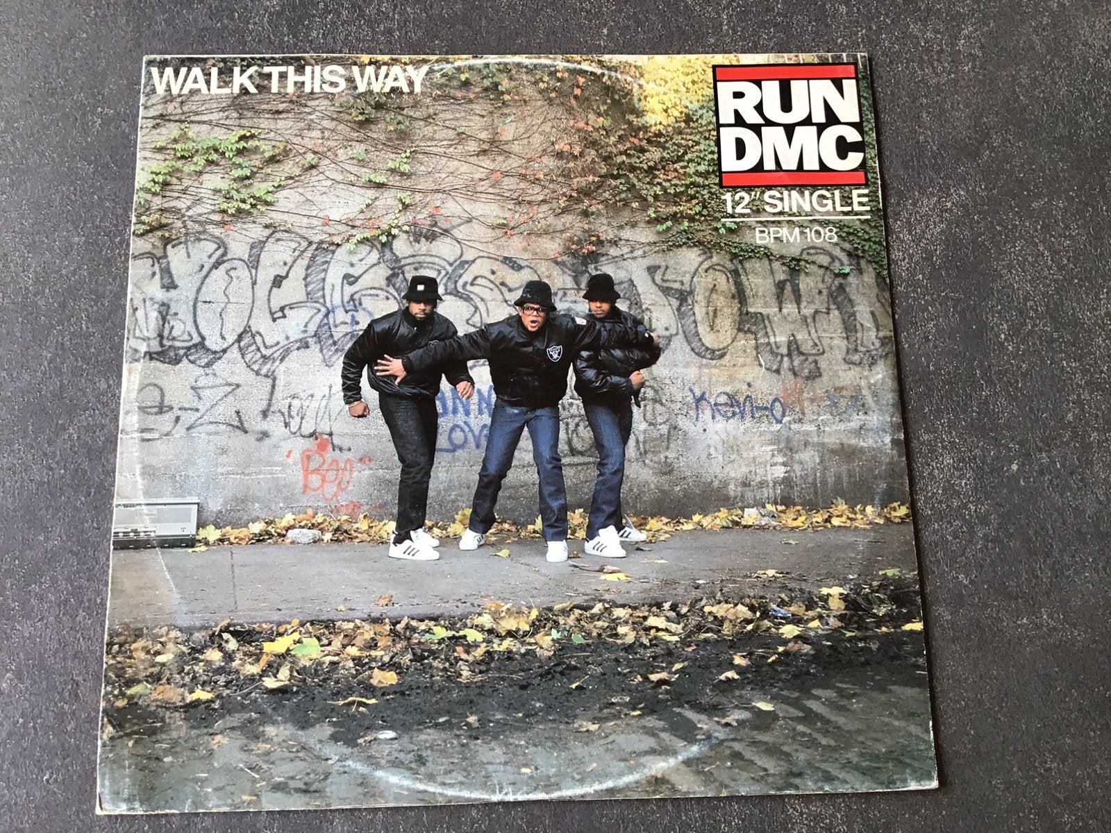Run DMC - Walk this way - 12” single Vinyl, Ophalen of Verzenden, Gebruikt, 12 inch, Overige typen