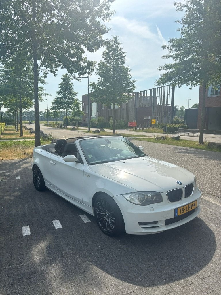 BMW 1-Serie 2.0 120I Cabrio 2009 Wit, 1-Serie, 1995 cc, 4 cilinders, Cabriolet