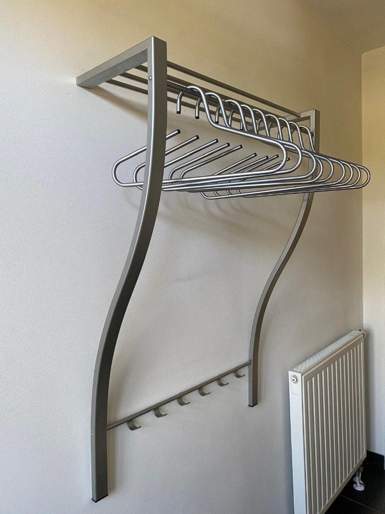 Wandkapstok RVS en hangers, Gebruikt, 100 tot 150 cm, Metaal, Ophalen