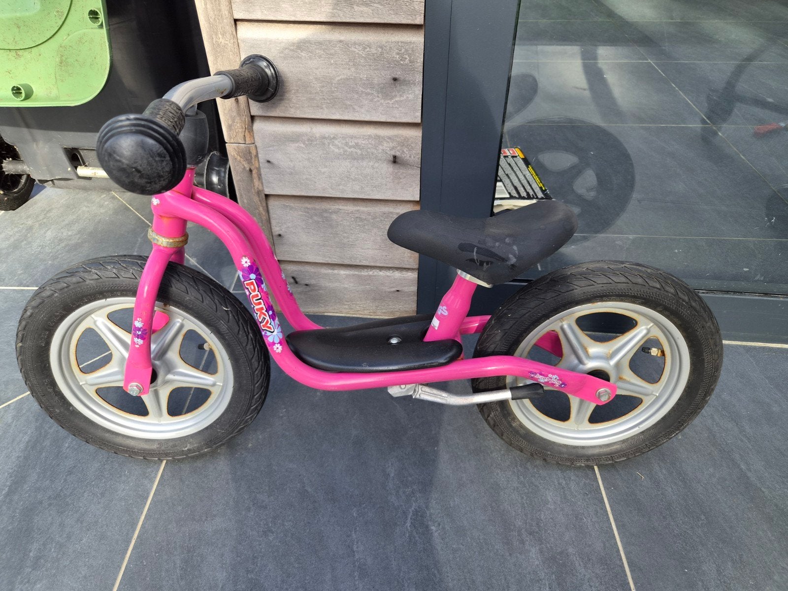 roze puky loopfiets met standaard, Ophalen, Gebruikt, Loopfiets