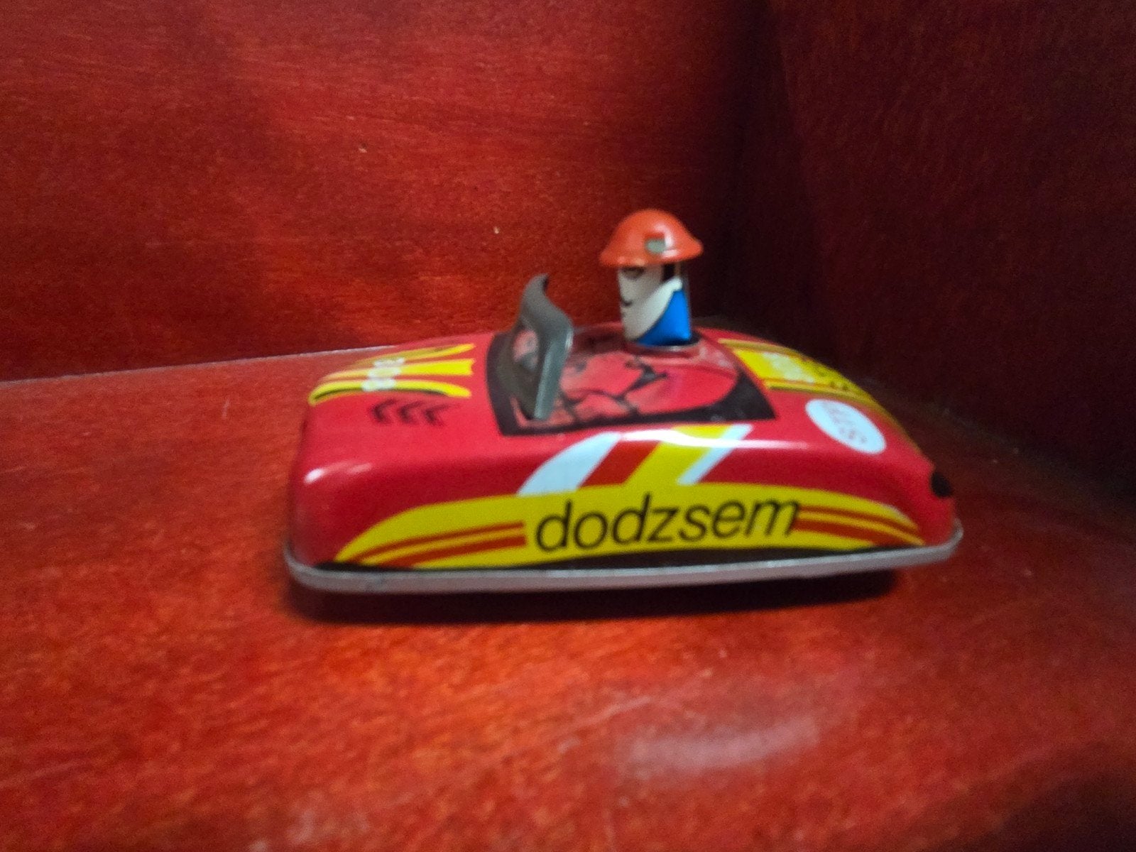 Blikken auto, Verzenden