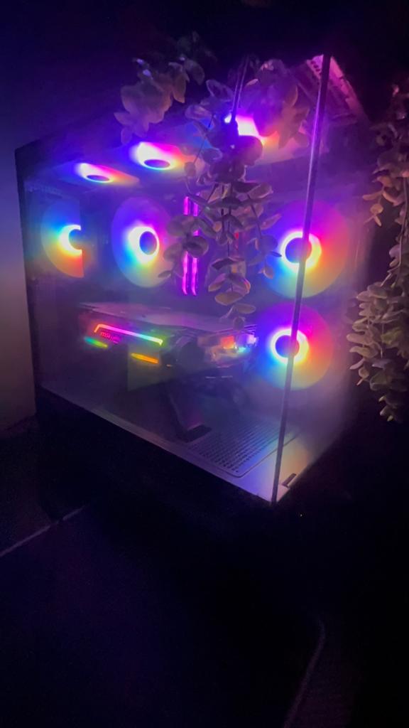 High end gaming setup, Ophalen of Verzenden, Zo goed als nieuw, Gaming, SSD