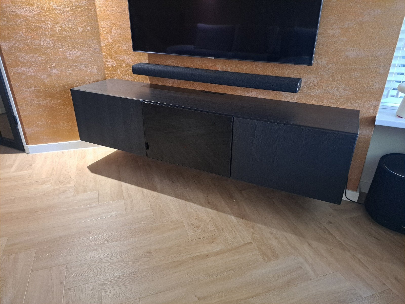 Zwevend TV Meubel Zwart Hout 180 cm - Kabelmanagement, Ophalen, 150 tot 200 cm, Zo goed als nieuw, Minder dan 100 cm