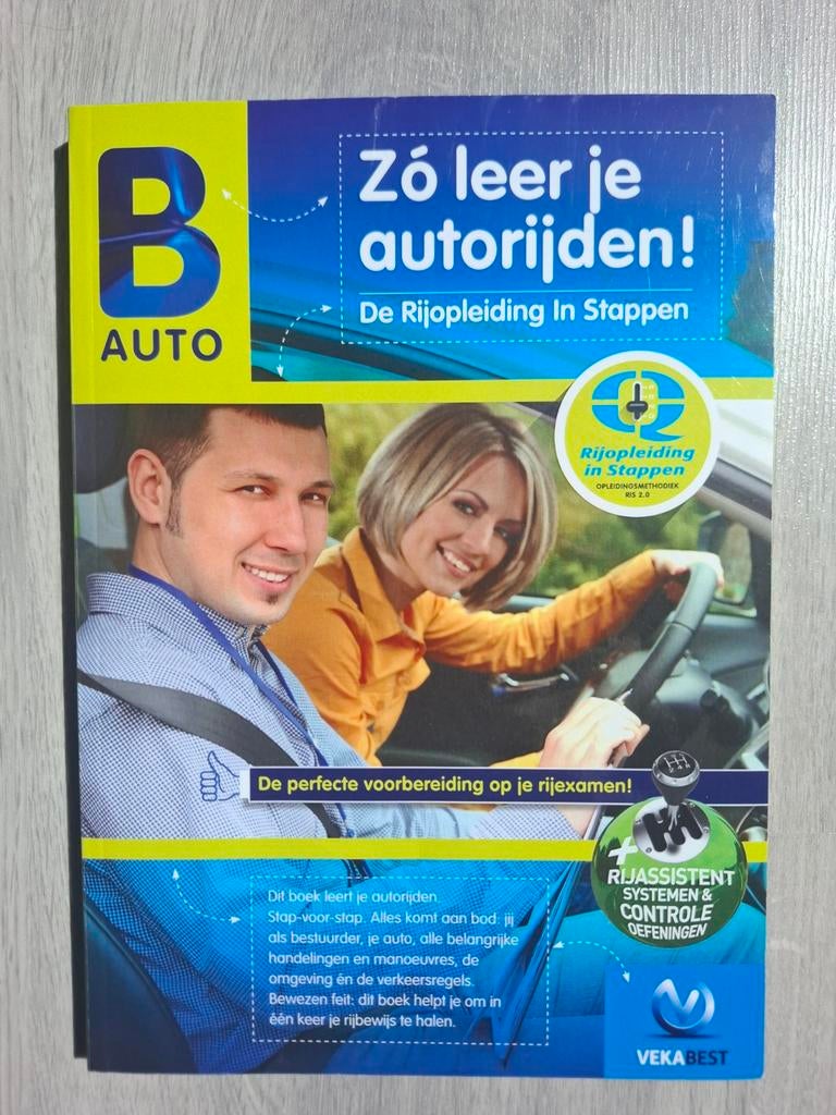 Auto theorie boek met uitleg en plaatjes, Ophalen, Zo goed als nieuw, Algemeen