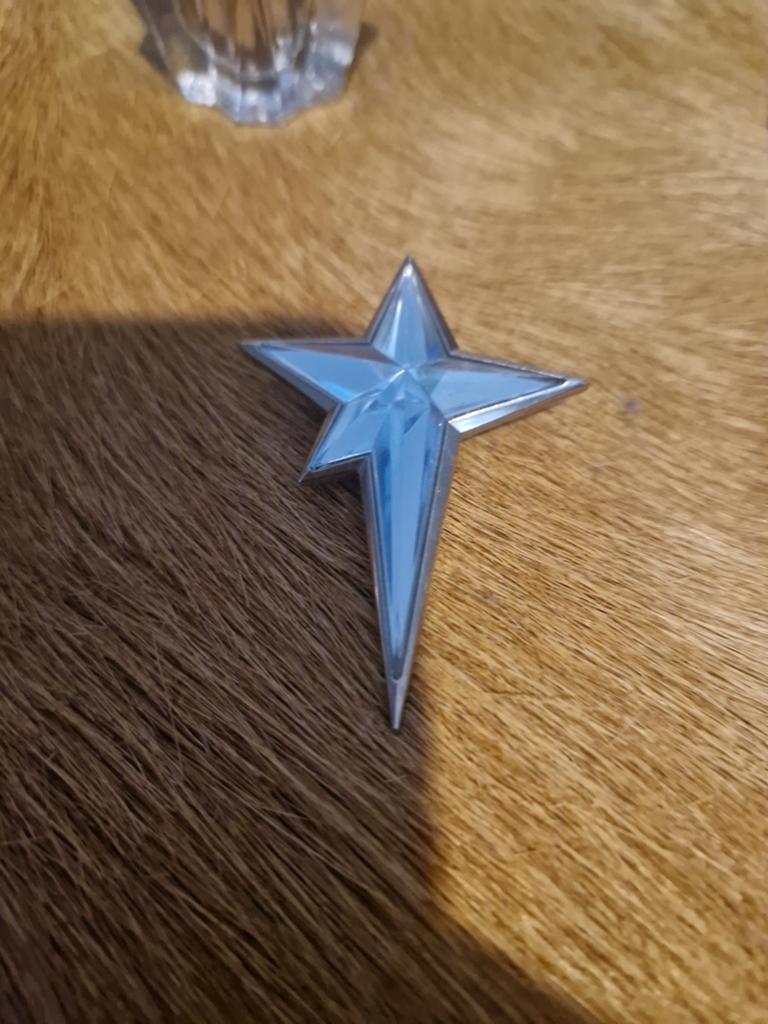 Thierry mugler zeldzame speld, Overige materialen, 4 tot 7 cm, Gebruikt, Ophalen of Verzenden