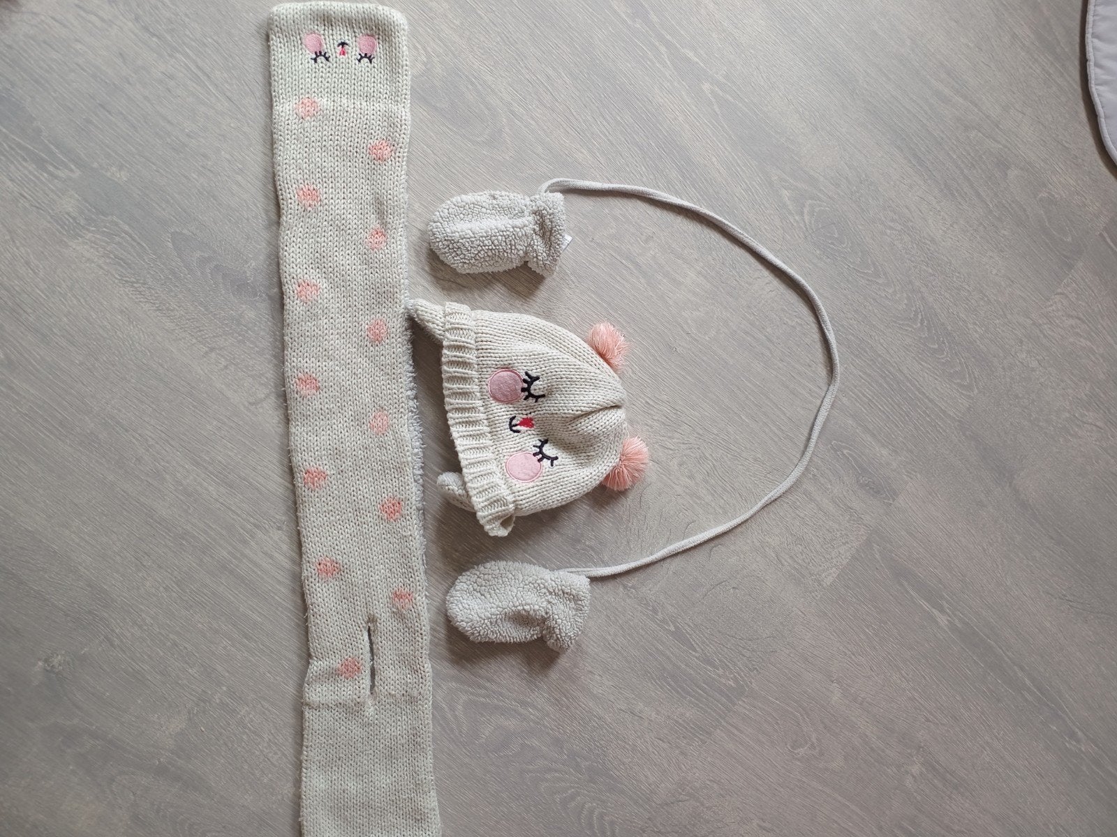 Hema Sjaal, Wanten en Muts Set voor Baby's 9-24 Maanden, Ophalen of Verzenden, Zo goed als nieuw, Hema, Jongetje of Meisje