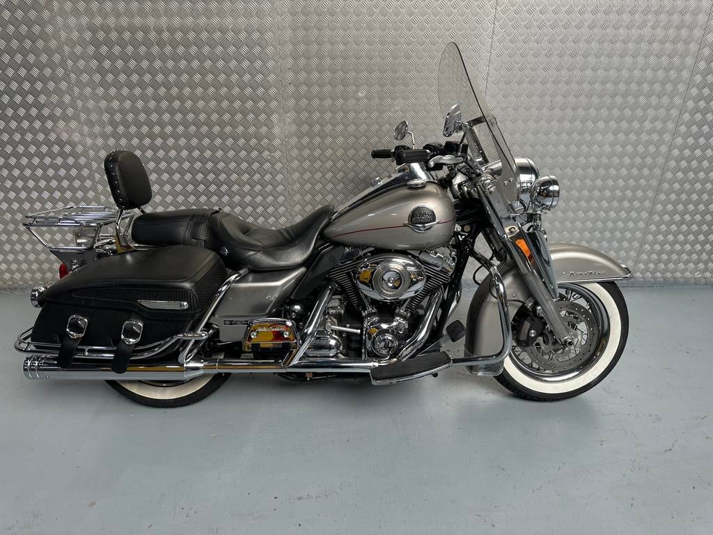 Harley Davidson Road King Classic 2008 origineel NL, Motoren, Motoren | Harley-Davidson, 2 cilinders, Motorrijbewijs A, Bedrijf