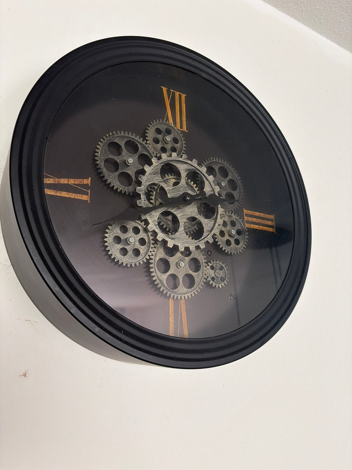 Stijlvolle wandklok met zichtbaar uurwerk, Huis en Inrichting, Wandklok, Zichtbaar uurwerk, Analoog, Ophalen of Verzenden