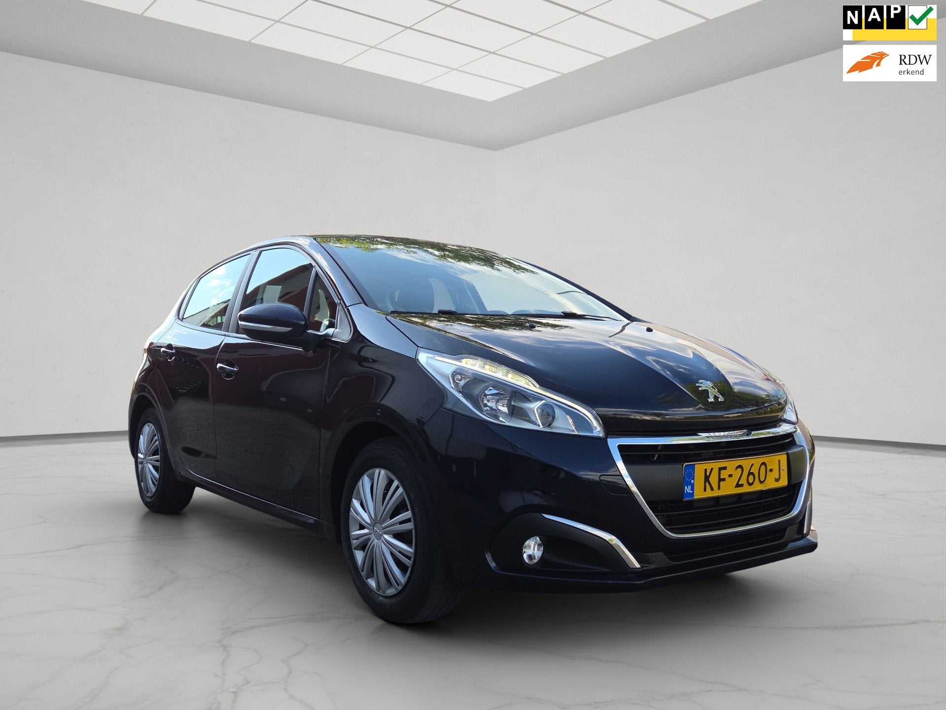 Peugeot 208 1.2 PureTech Blue Lion, Voorwielaandrijving, Gebruikt, 82 pk, 23 km/l