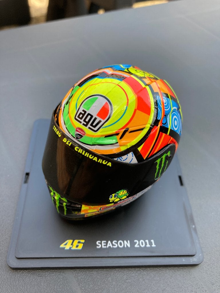 ✅ Valentino Rossi 1:5 helm 2011 Ducati Desmosedici MotoGP, Verzamelen, Automerken, Motoren en Formule 1, Ophalen of Verzenden