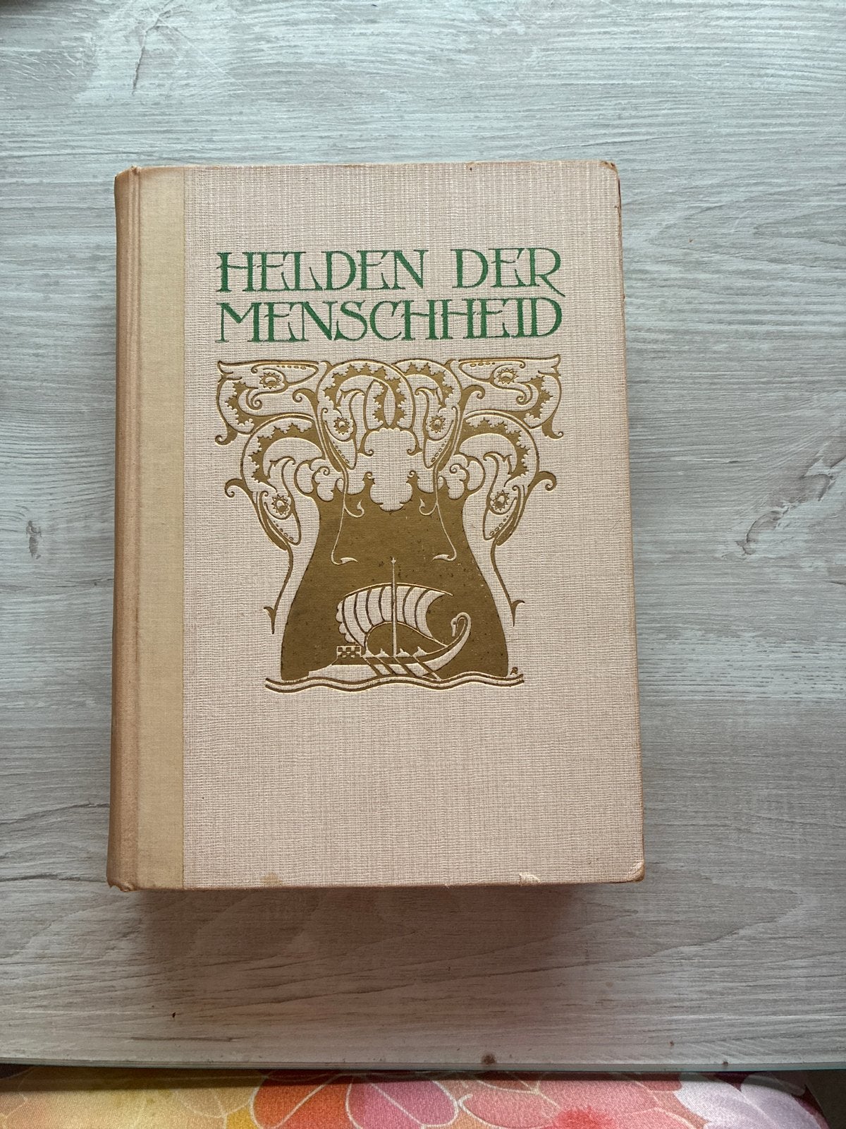 Helden der Menschheid - Folkert Sjardius (1920), Ophalen of Verzenden, Gelezen, Nederland