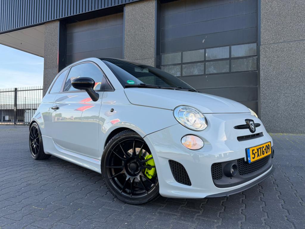 Abarth 500 595 Cabrio 250PK Revisie Distributie Bilstein, Voorwielaandrijving, 15 km/l, 40 €/maand, 4 cilinders