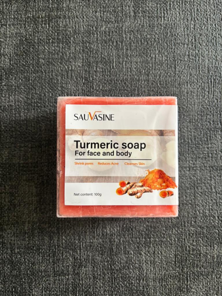 Homemade turmeric soap, Ophalen of Verzenden