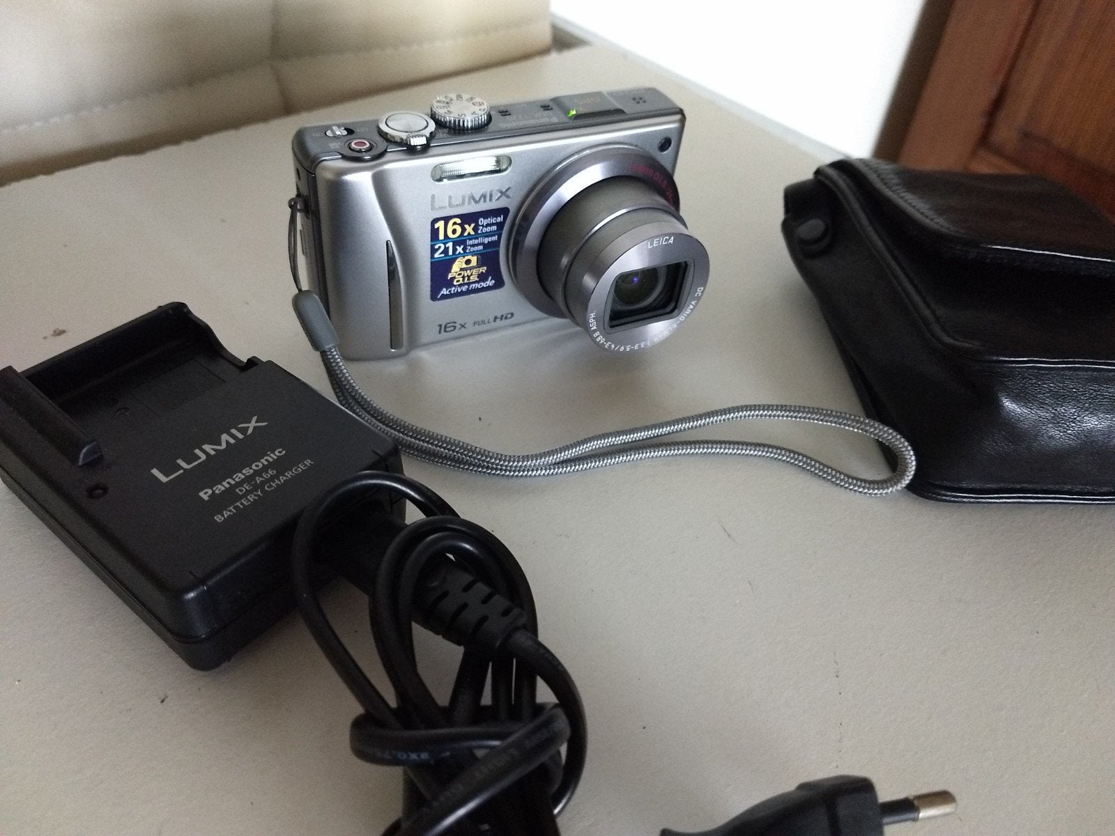 Goede Panasonic Lumix DMC-TZ20 Digitale Fotocamera, Ophalen, Compact, Zo goed als nieuw, 16 Megapixel