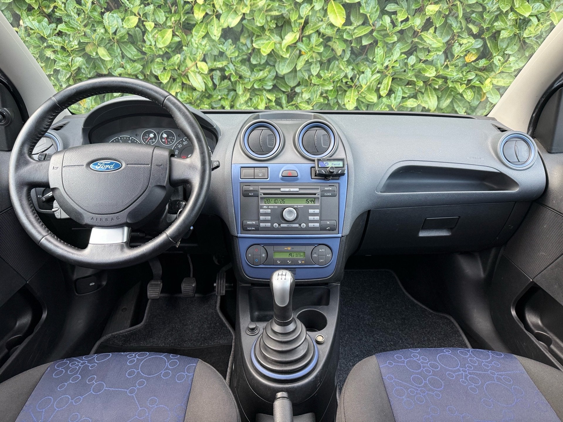 Ford Fiesta 1.4 Futura XL |NWE APK & DB-RIEM V.V.|AIRCO|PARK, Voorwielaandrijving, Stof, Zwart, 4 cilinders
