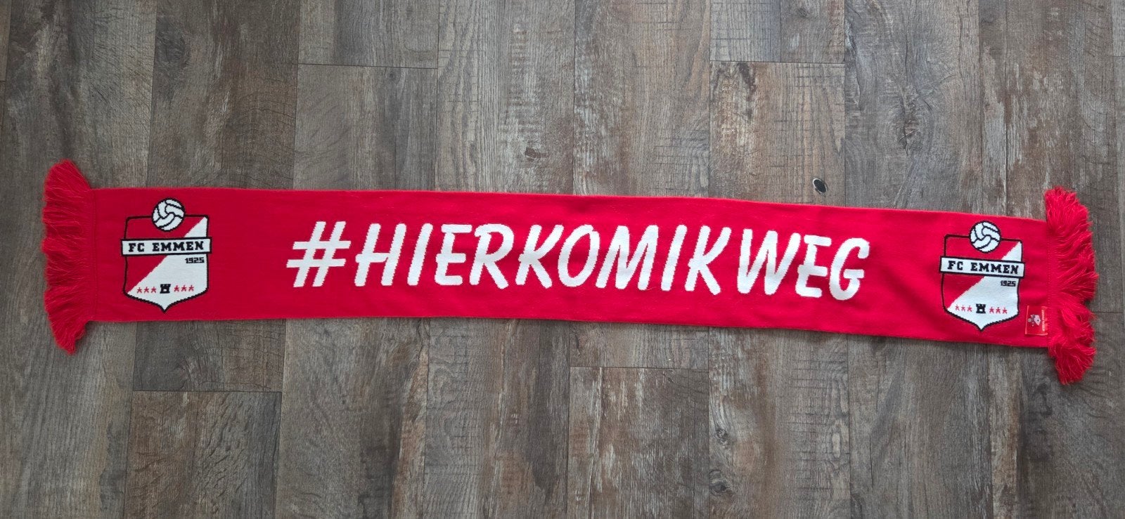 Sjaal FC Emmen, Ophalen of Verzenden, Zo goed als nieuw, Overige binnenlandse clubs, Vaantje of Sjaal