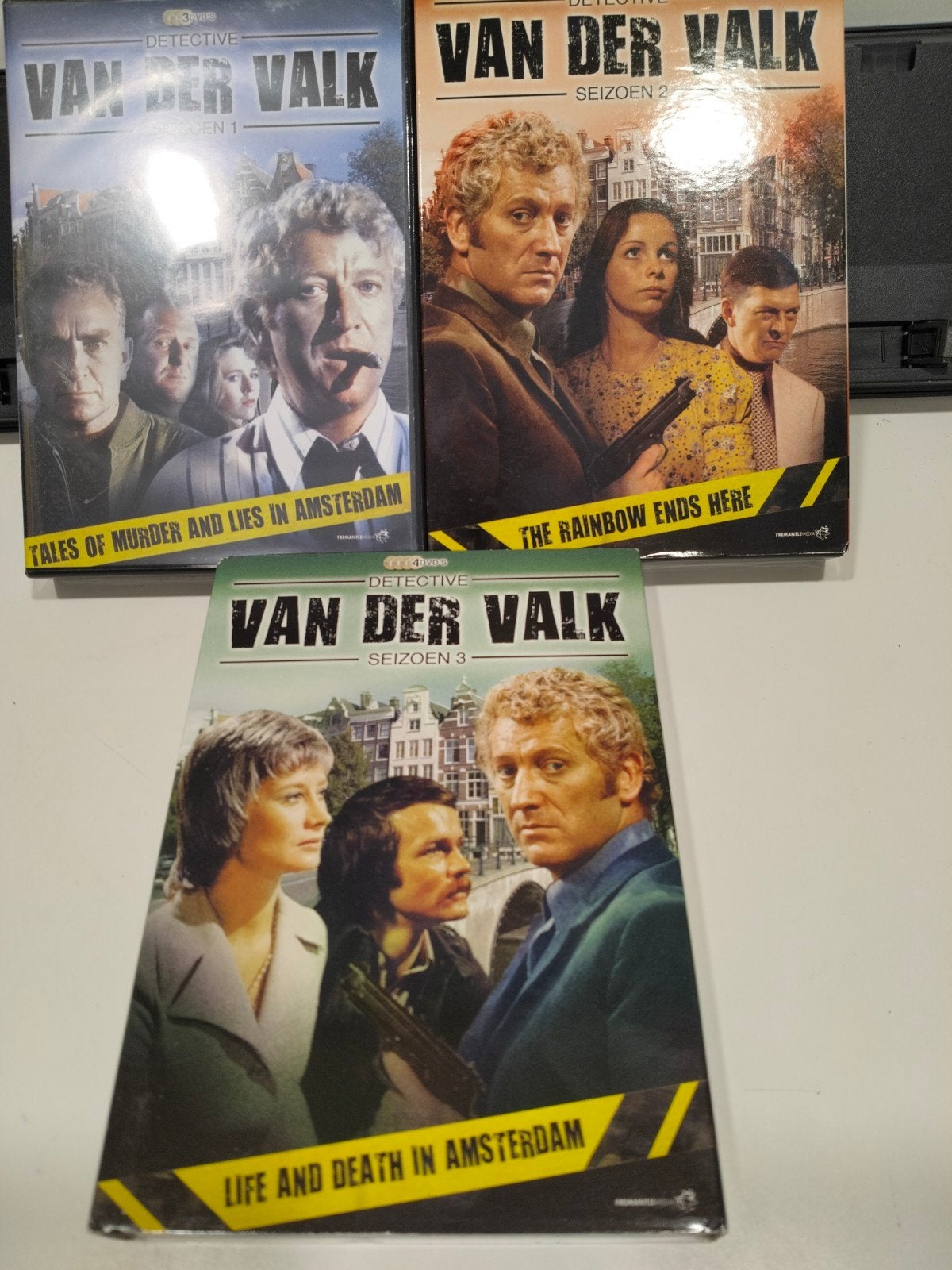 Van der Valk serie 1 tot en met 3 compleet, Engels, Seizoen 1, Nederlands, Eerste persing