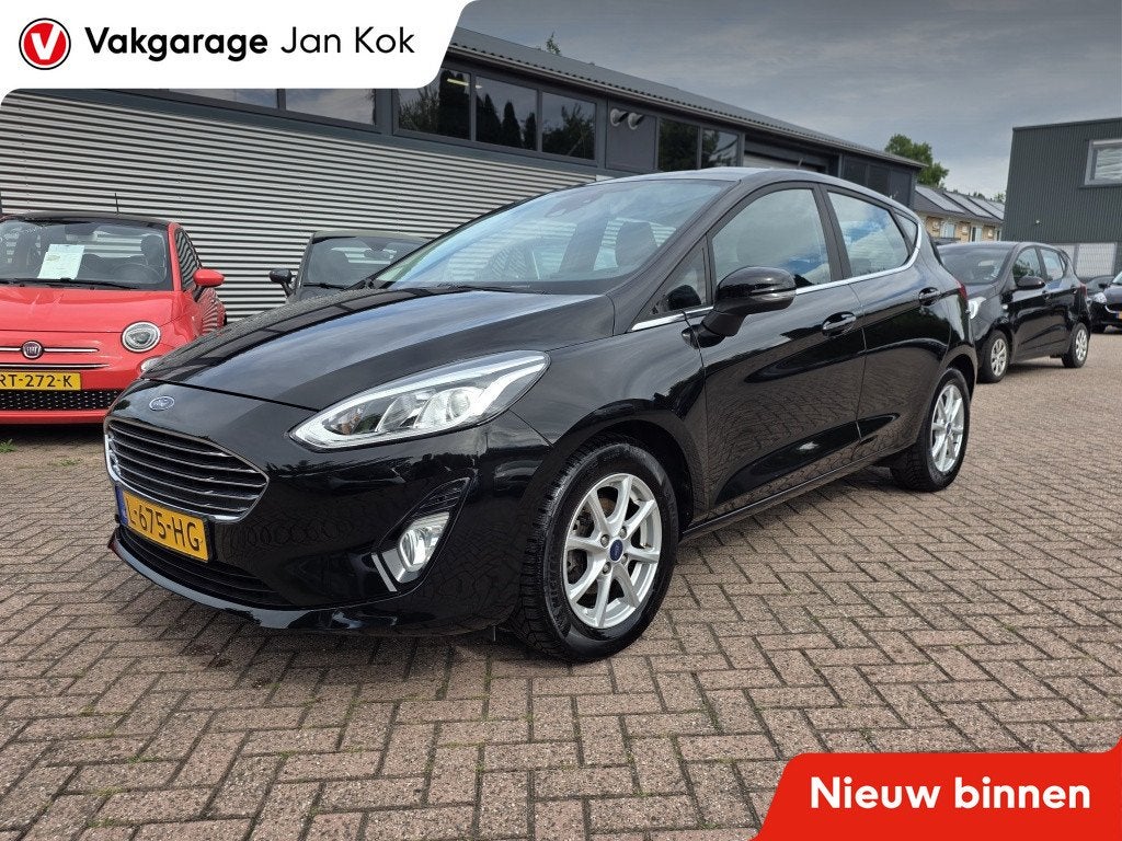 Ford Fiesta 1.0 EcoB. Titanium, keyless, navi, parkeersensor, Auto's, 94 pk, Stof, 580 kg, 1064 kg