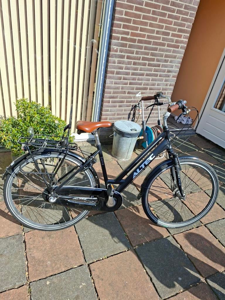 Altec Delta Damesfiets - Comfortabel en Stijlvol, Gebruikt, Velgrem, 47 tot 50 cm, Versnellingen