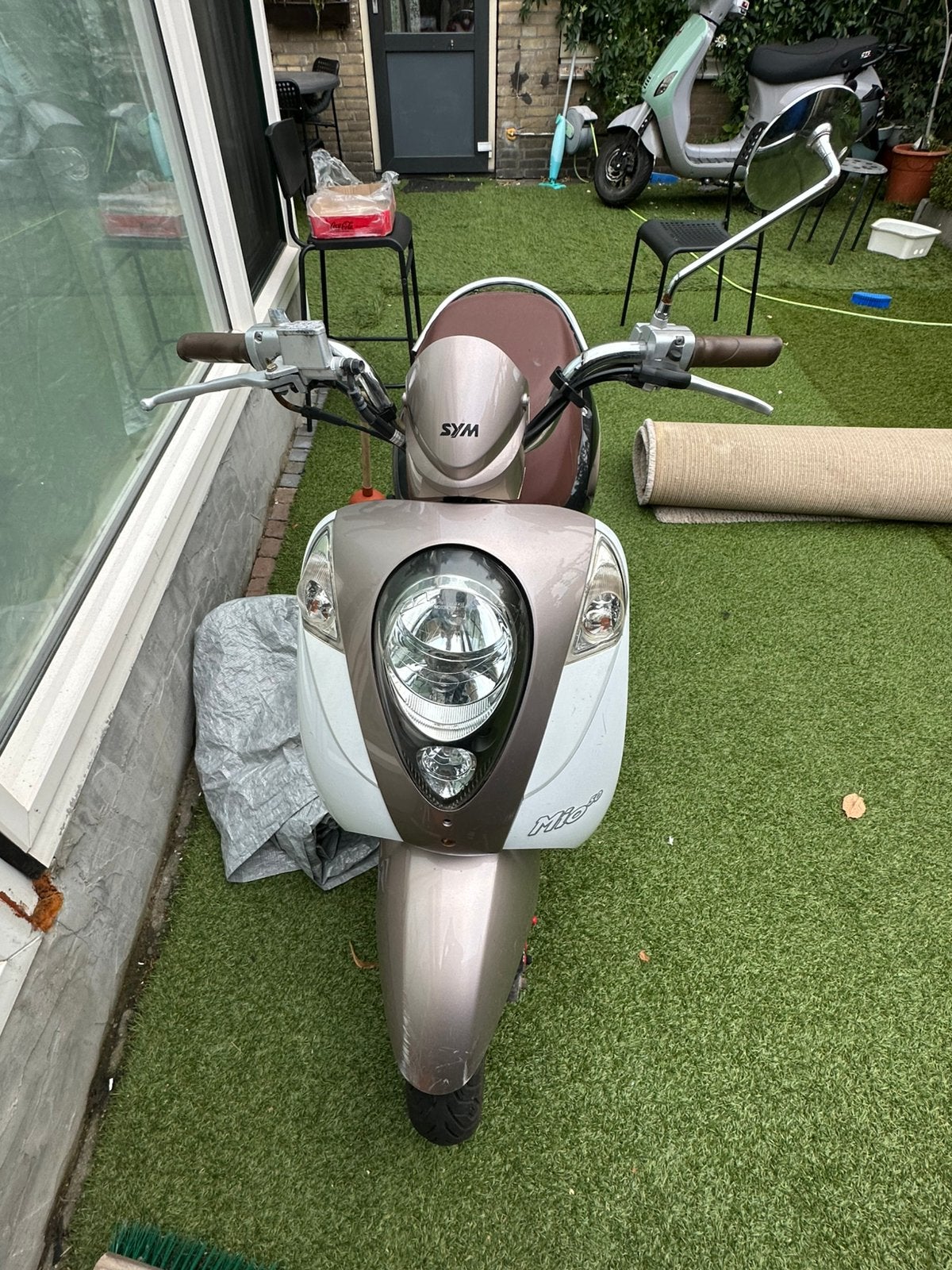 Sym mio 2013, Fietsen en Brommers, Ophalen, Zo goed als nieuw, Benzine, Mio