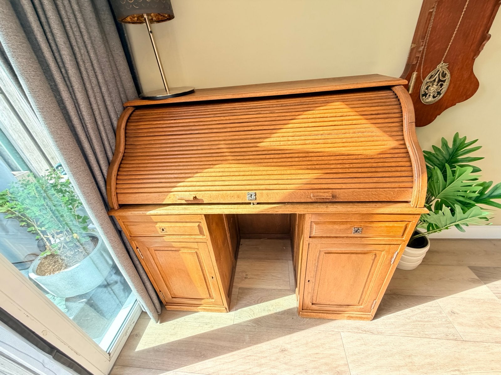 Antiek rolluikbureau, Antiek en Kunst, Ophalen