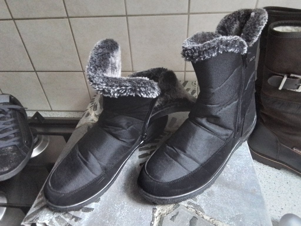 Warme zwarte snowboots met bontvoering - Maat 39, Zwart, Snowboots, Ophalen of Verzenden, Onbekend