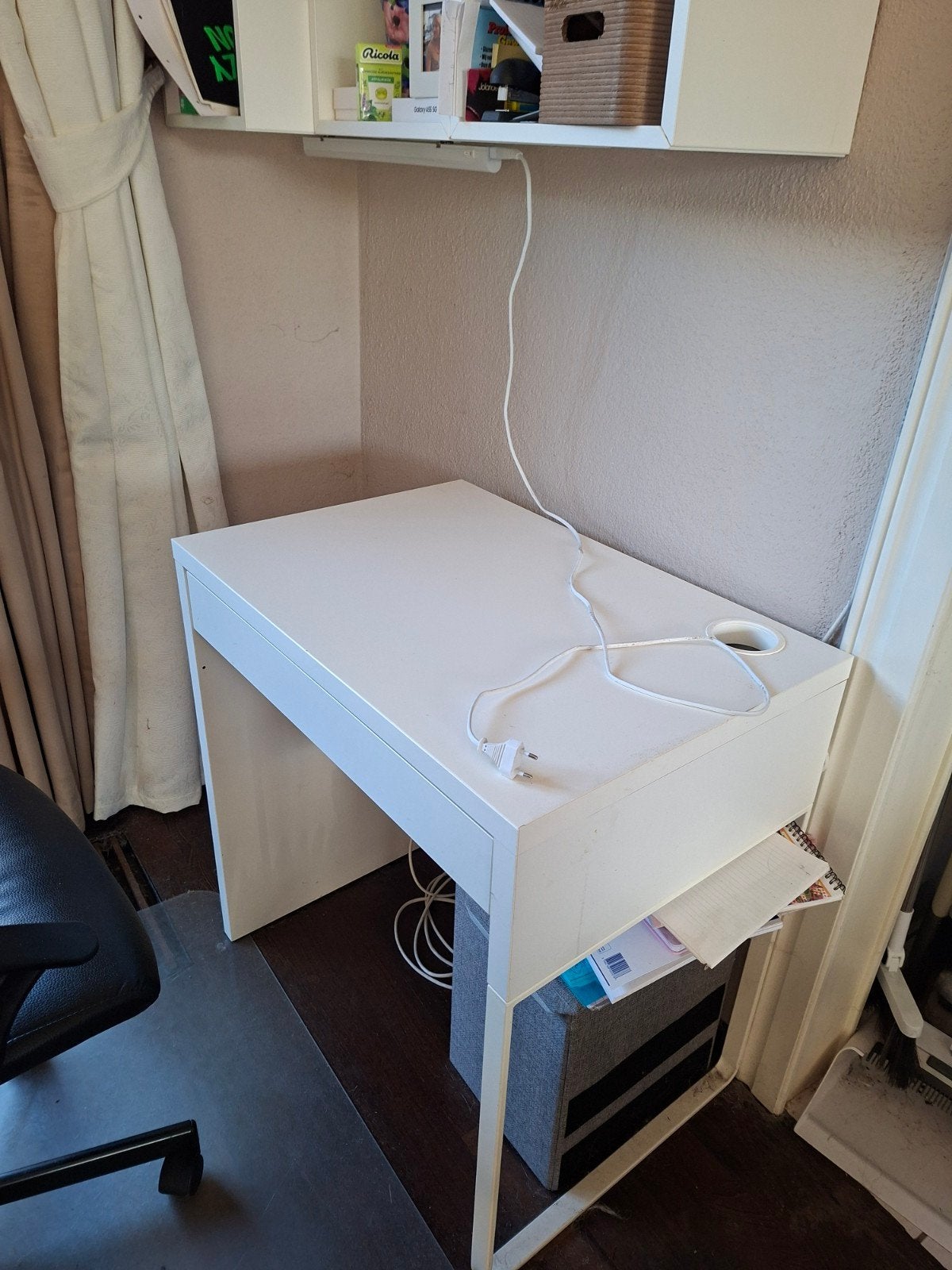 IKEA bureau wit - Compact en functioneel, Ophalen, Opbergruimte, Gebruikt, Spaanplaat of MDF