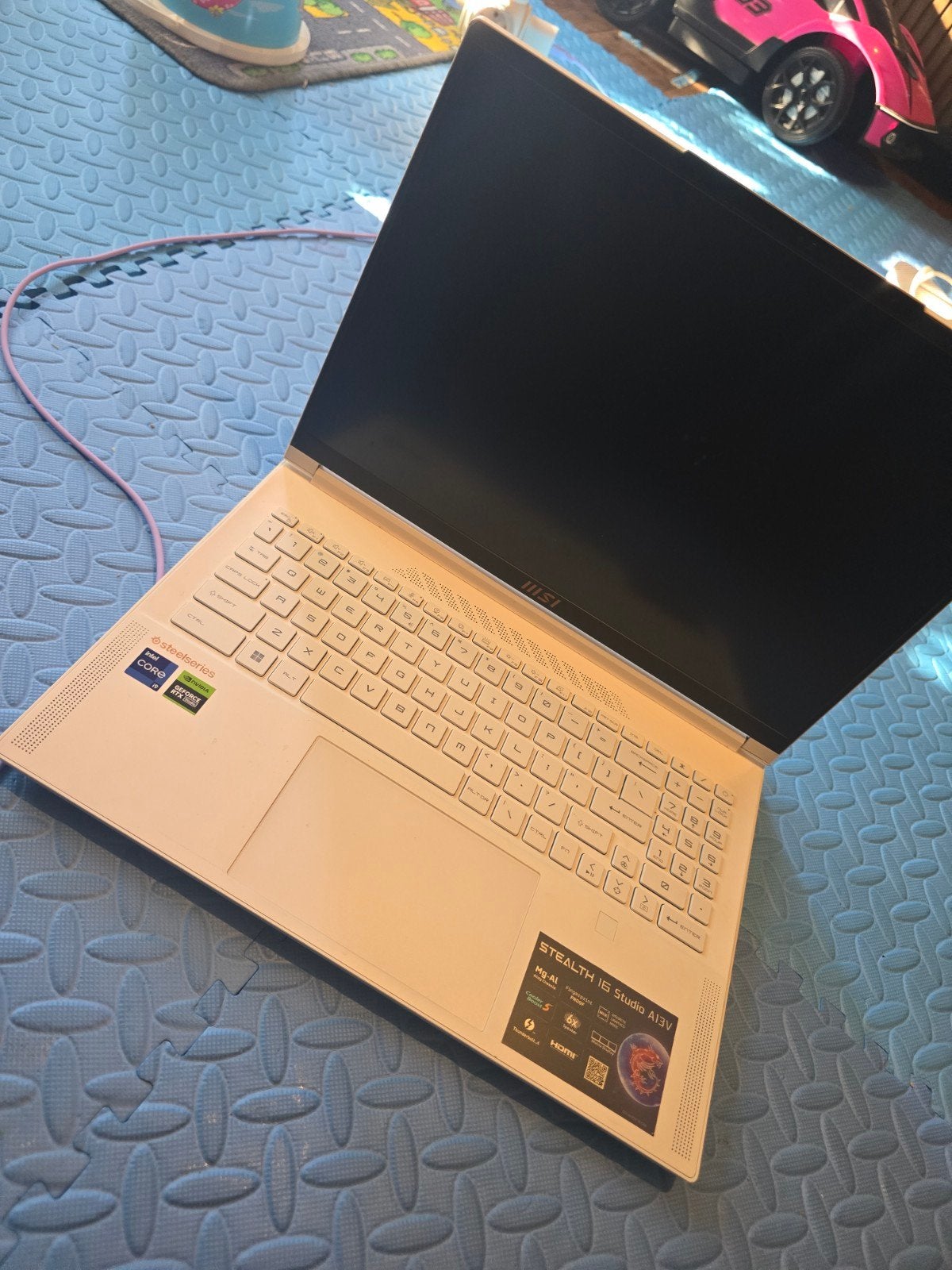 MSI Stealth 16 STUDIO A13V i9 RTX 4070 1TB - Goede staat, Computers en Software, Ophalen, Qwerty, Intel i9, Zo goed als nieuw