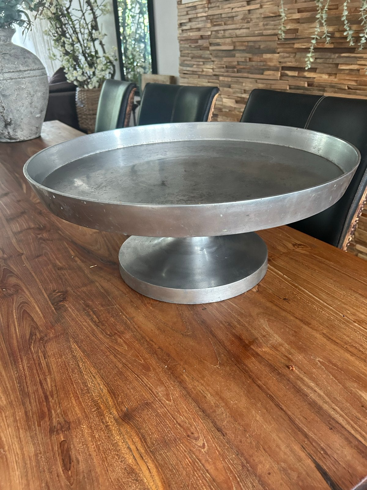 Grote decoratieve schaal op voet, 55 cm breed, Schaal, Rond, Ophalen of Verzenden, Metaal