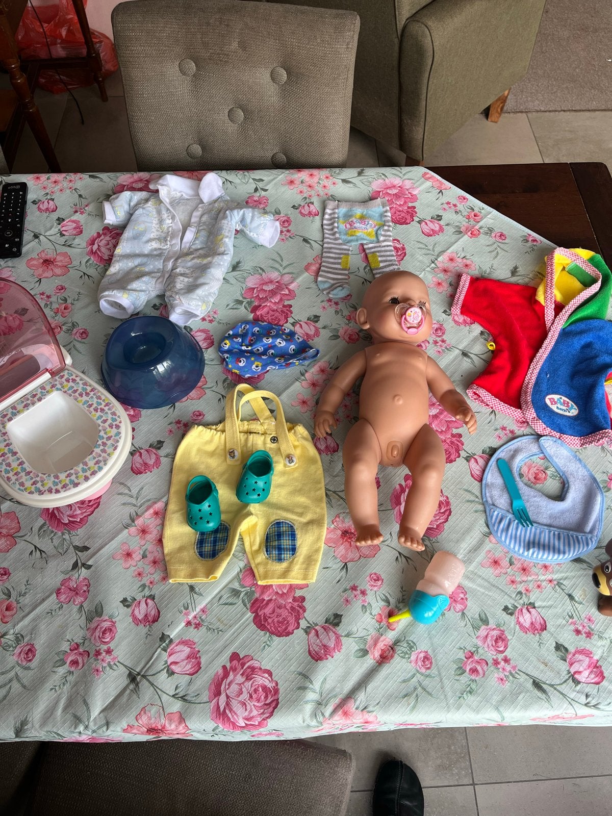Baby Born pop met wc'tje, geluid en veel accessoires, Kinderen en Baby's, Speelgoed | Poppen, Ophalen of Verzenden, Gebruikt, Babypop