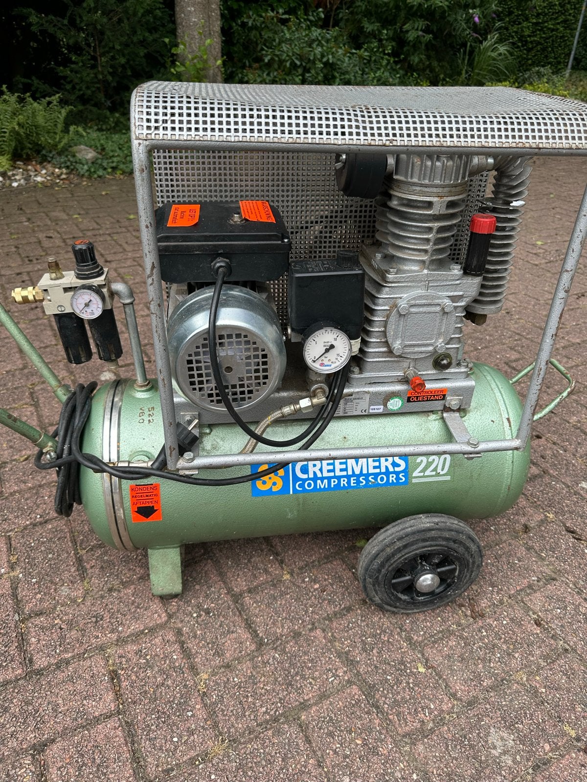 Creemers Compressor 220 Mobiel 220/40-H, Doe-het-zelf en Verbouw, Compressors, Ophalen, Gebruikt, 10 bar of meer, 25 tot 100 liter