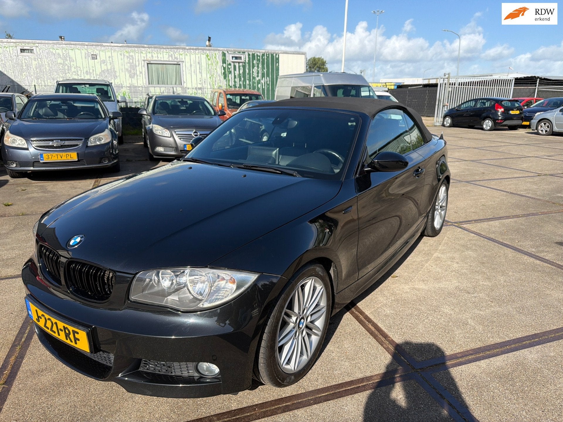 BMW 1-serie Cabrio 118i Inruil mogelijk, Auto's, 1-Serie, Cabriolet, 4 stoelen, Zwart