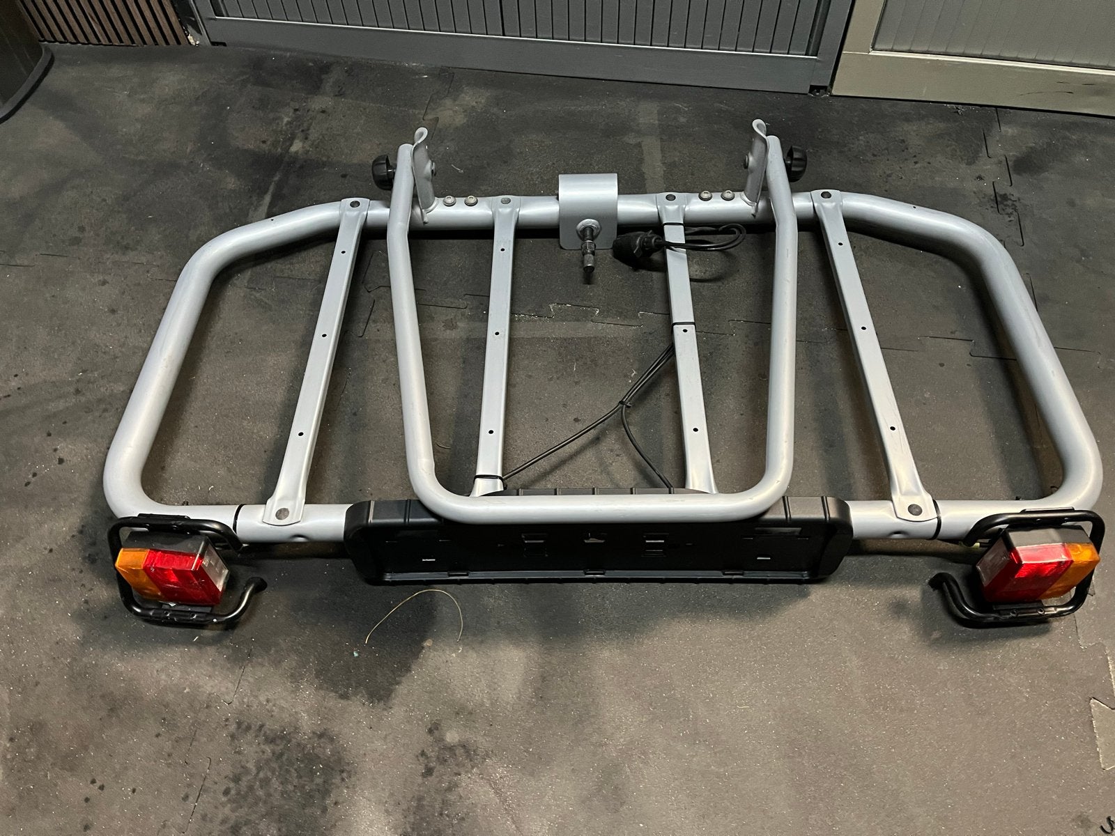 Thule Easybase trekhaakdrager met Thule Easybag (350L), Ophalen, Gebruikt