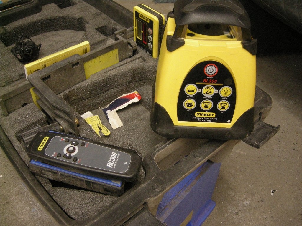 roterende laser stanley rl300, Ophalen of Verzenden, Zo goed als nieuw, Geluid