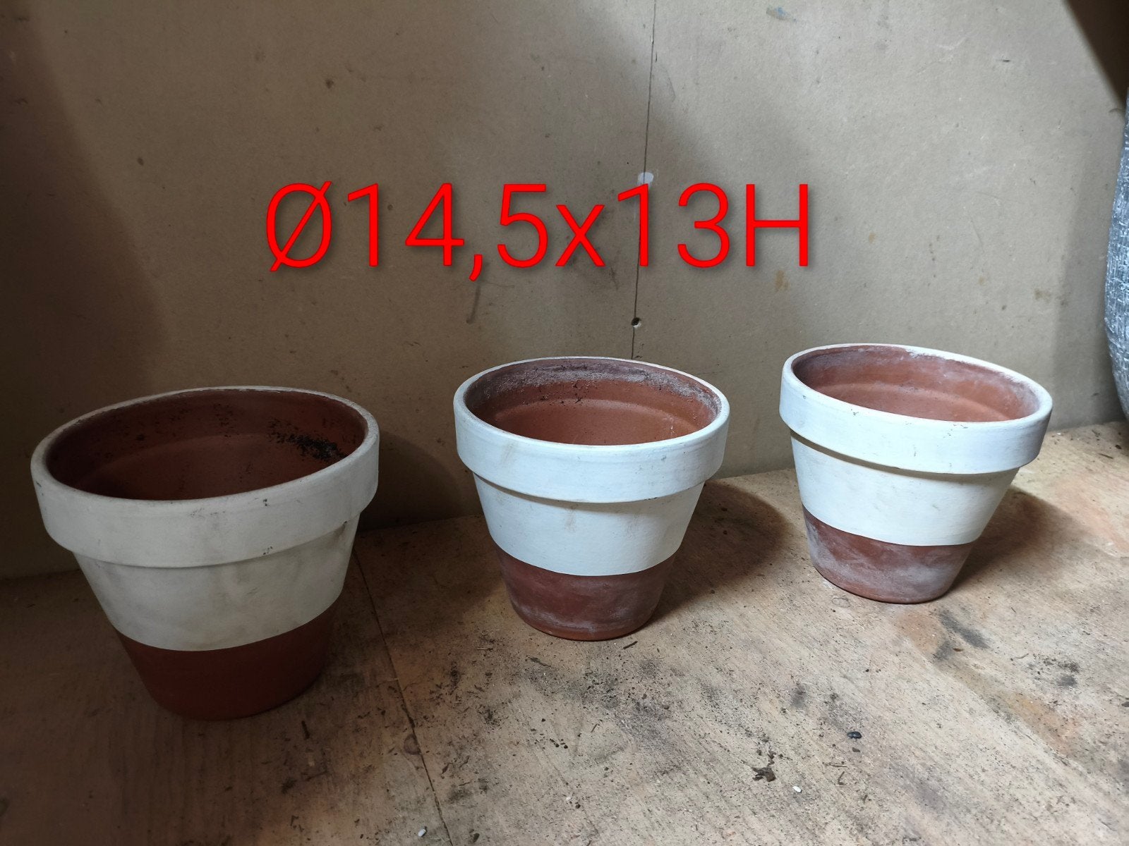 Set van 3 terracotta bloempotten met witte rand en schotels, Gebruikt, Minder dan 40 cm, Terracotta, Ophalen