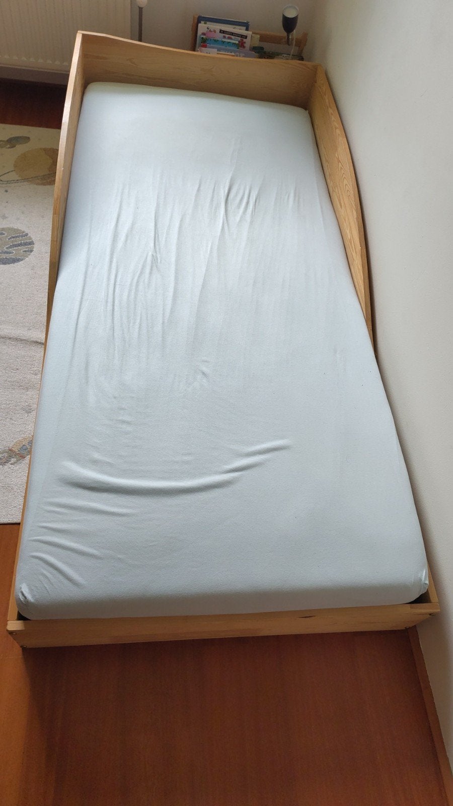 Montessori bed Myhappybed voor kinderen (zo goed als nieuw), Huis en Inrichting, Ophalen, 90 cm, Eenpersoons, Bruin