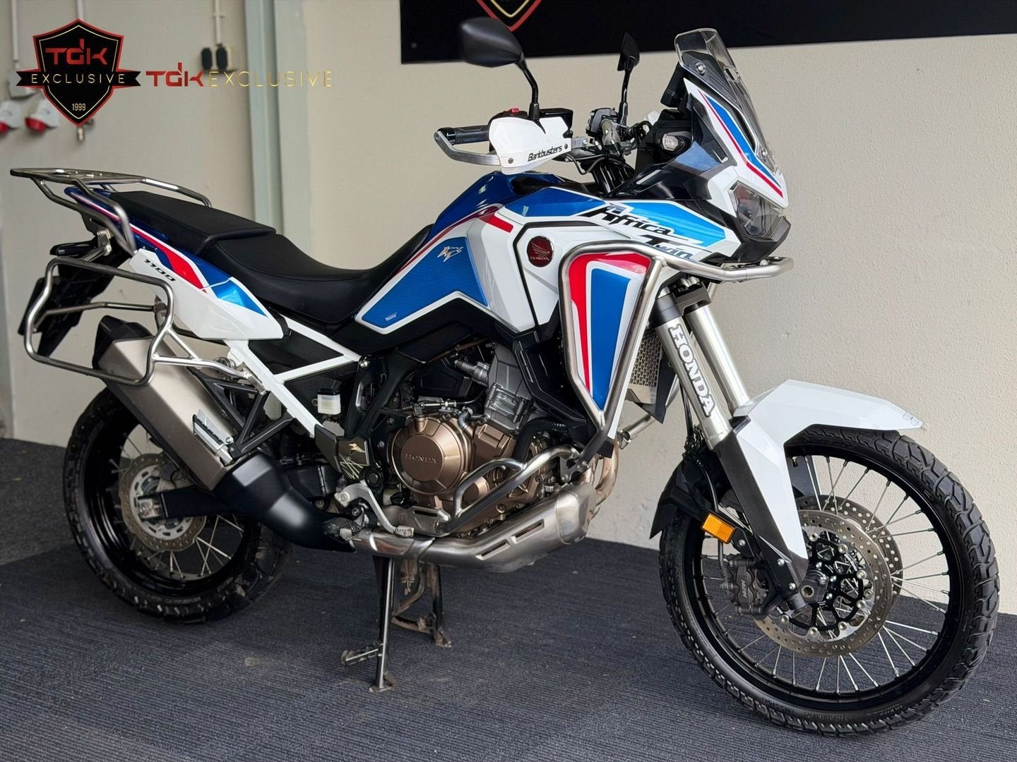 HONDA CRF 1100 L AFRICA TWIN TRICOLORE TOPSTAAT! 1000, 2 cilinders, Motorrijbewijs A, Bedrijf, Meer dan 35 kW