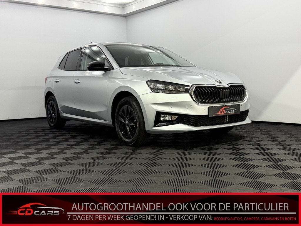 Skoda Fabia 1.0 TSI Business Edition Camera, Apple carplay,, Voorwielaandrijving, Stof, Gebruikt, Bedrijf