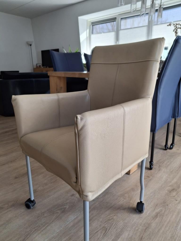 Leren eetkamer stoelen, Ophalen, Overige kleuren, Zo goed als nieuw, Vier