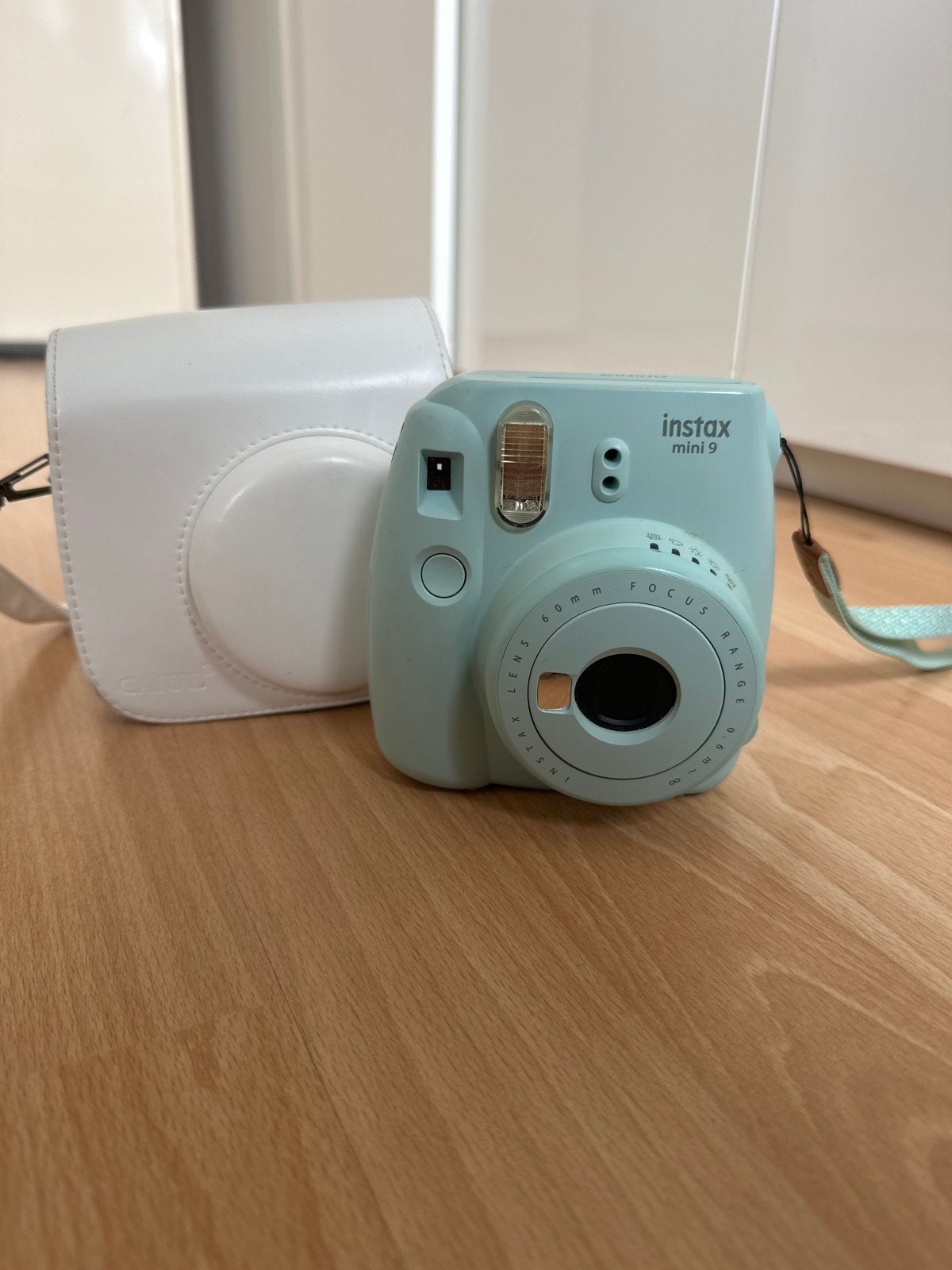 Fujifilm Instax Mini 9 - Mintgroen met hoesje, Ingebouwde flitser, Gebruikt, Instant camera, Ophalen of Verzenden