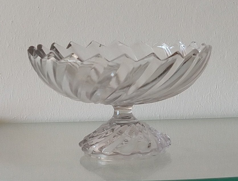 bonbonniere kristalglas Baccarat reliefglas, volgnr 44, Antiek en Kunst, Antiek | Glas en Kristal, Ophalen of Verzenden
