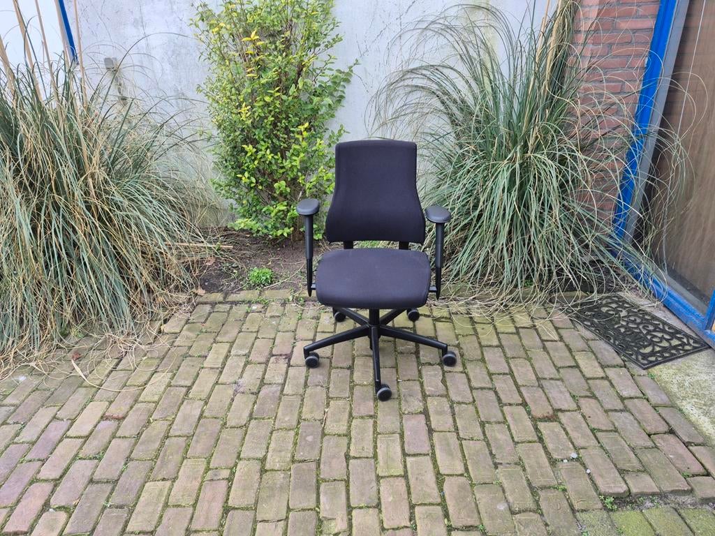 BMA AXIA 2.2, Huis en Inrichting, Bureaustoelen, Nieuw, Zwart, Ophalen