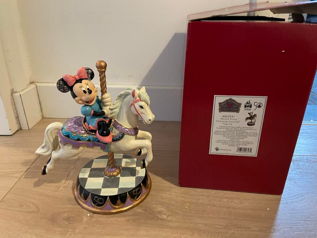 Disney Traditions Jim Shore Minnie Mouse op Carrousel, Ophalen of Verzenden, Mickey Mouse, Zo goed als nieuw, Beeldje of Figuurtje