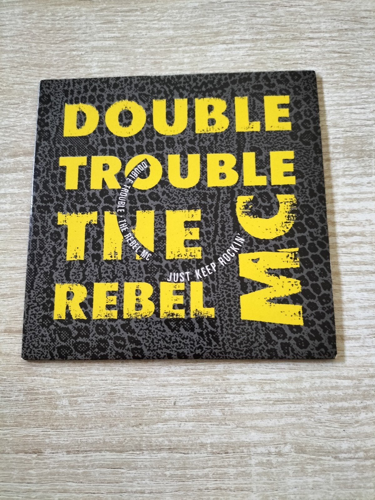 Double trouble - just keep rockin', Ophalen of Verzenden