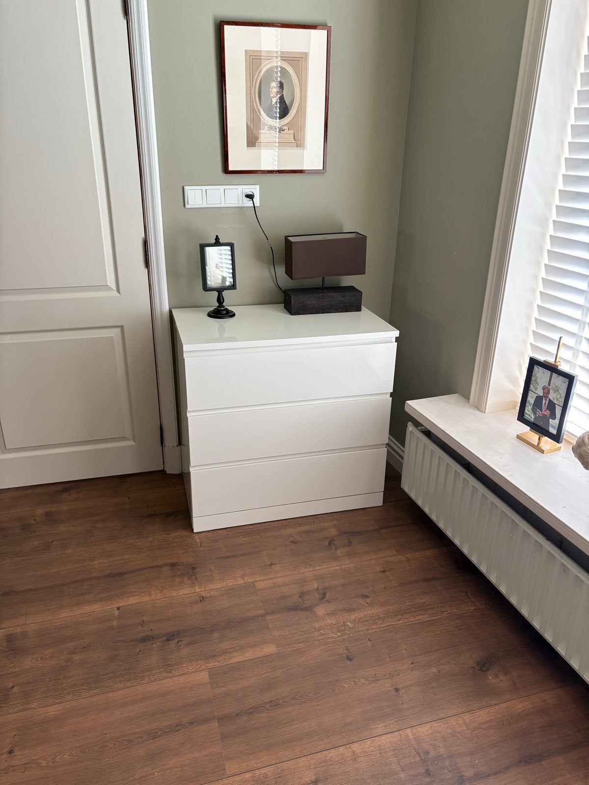 Ikea Malm ladekast met 3 laden - Glanzend en modern, Ophalen, Kunststof, 50 tot 100 cm, Zo goed als nieuw