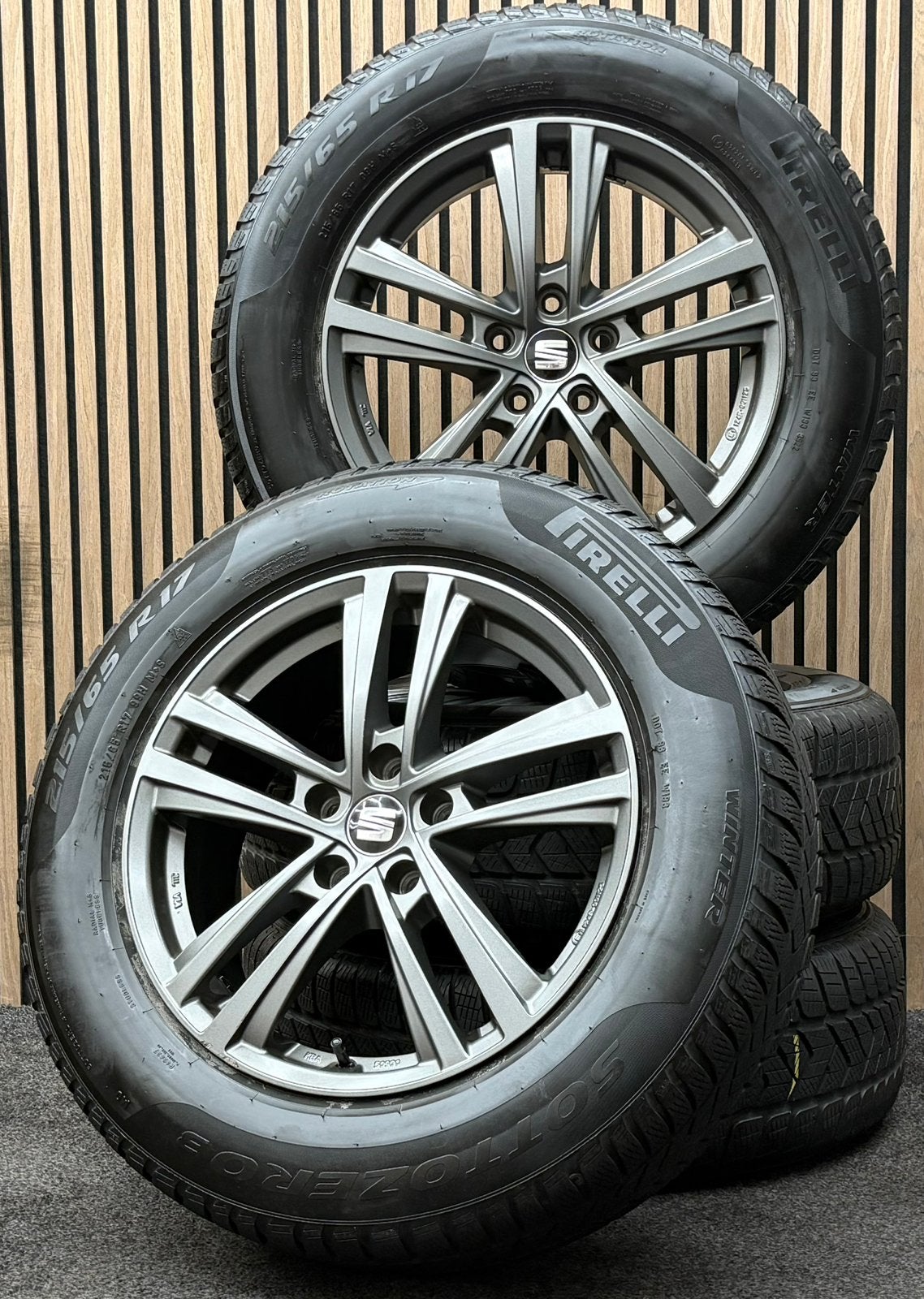 WINTER! 17 inch Seat Tarraco 5x112 ET40 215/65/17 Pirelli, Auto-onderdelen, Banden en Velgen, Ophalen, 215 mm, ., Banden en Velgen