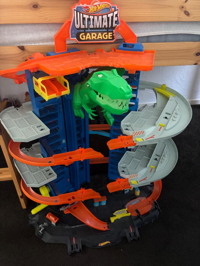 Hotwheel garage, Racebaan, Zo goed als nieuw, Handmatig, Ophalen