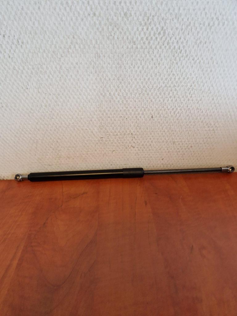 Gasveer Achterklep Porsche 928 P23813, -, -, Nieuw, Ophalen of Verzenden