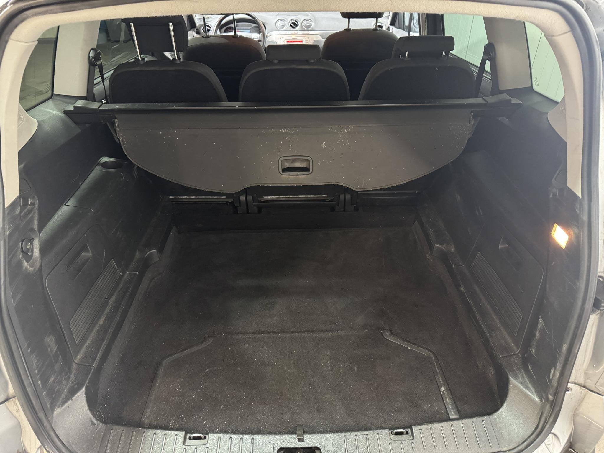 Foto 9 van Ford S-Max 2.0-16V Super netjes Technisch 100 %