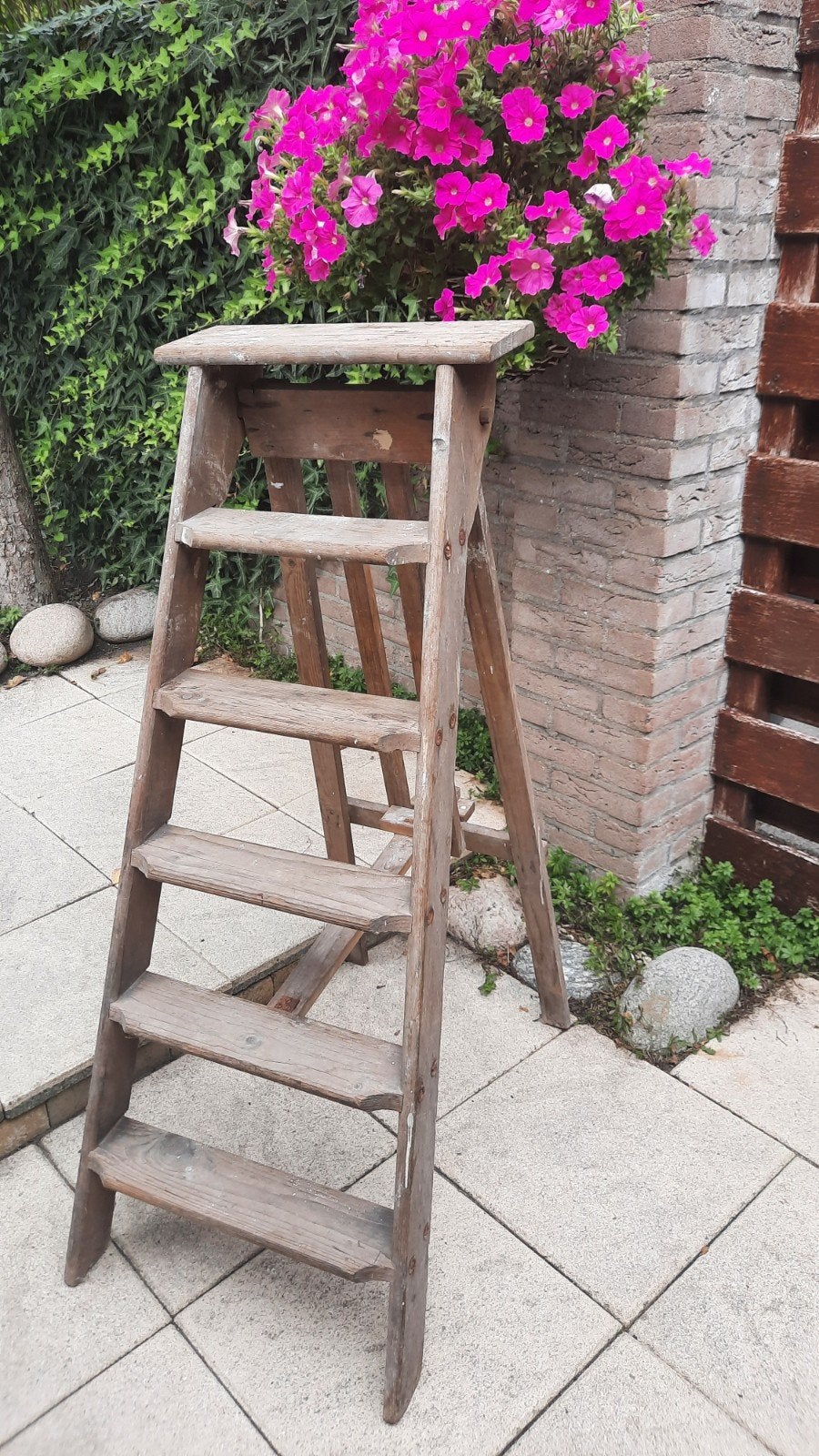antieke houten huishoudtrap sfeervol voor in huis of tuin, Ophalen